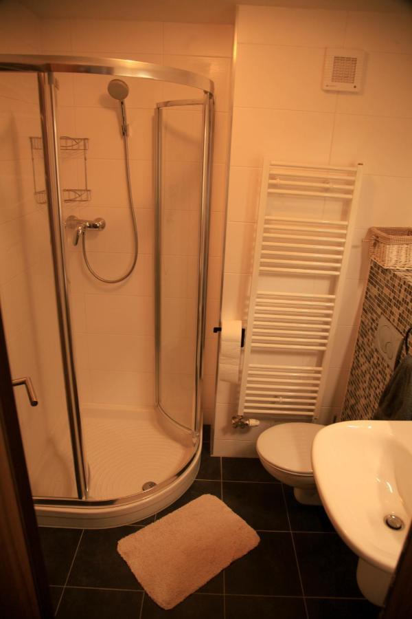Apartment Vila Aston Kakaslomnic Kültér fotó